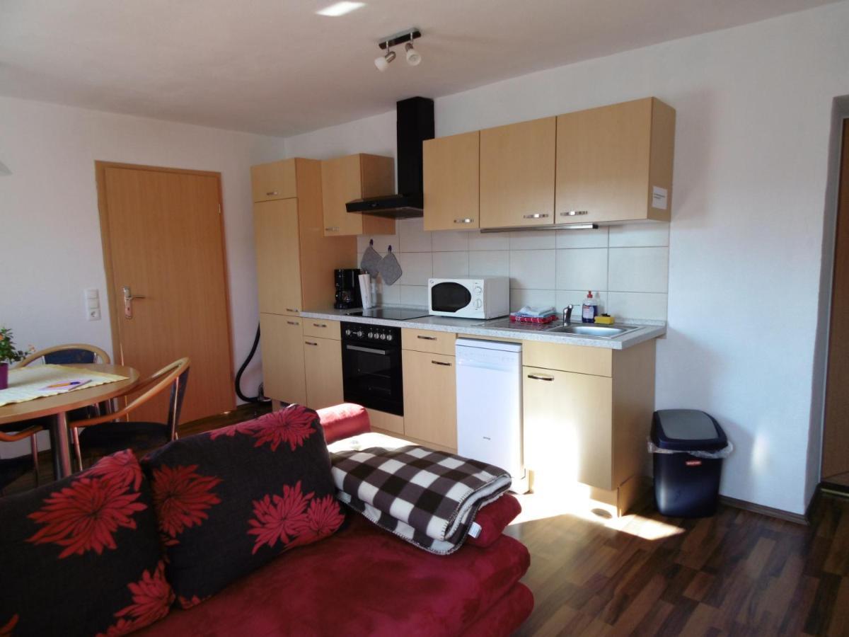 Ferienwohnung Schaefer Waldbreitbach エクステリア 写真
