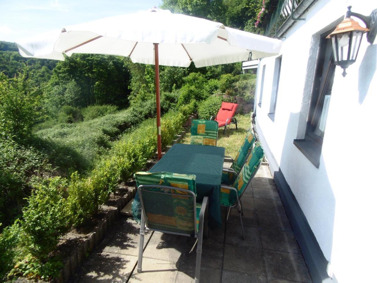 Ferienwohnung Schaefer Waldbreitbach エクステリア 写真